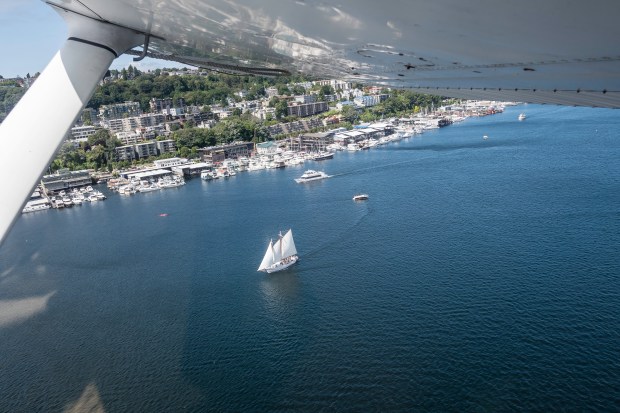 over_elliott_bay_1030744